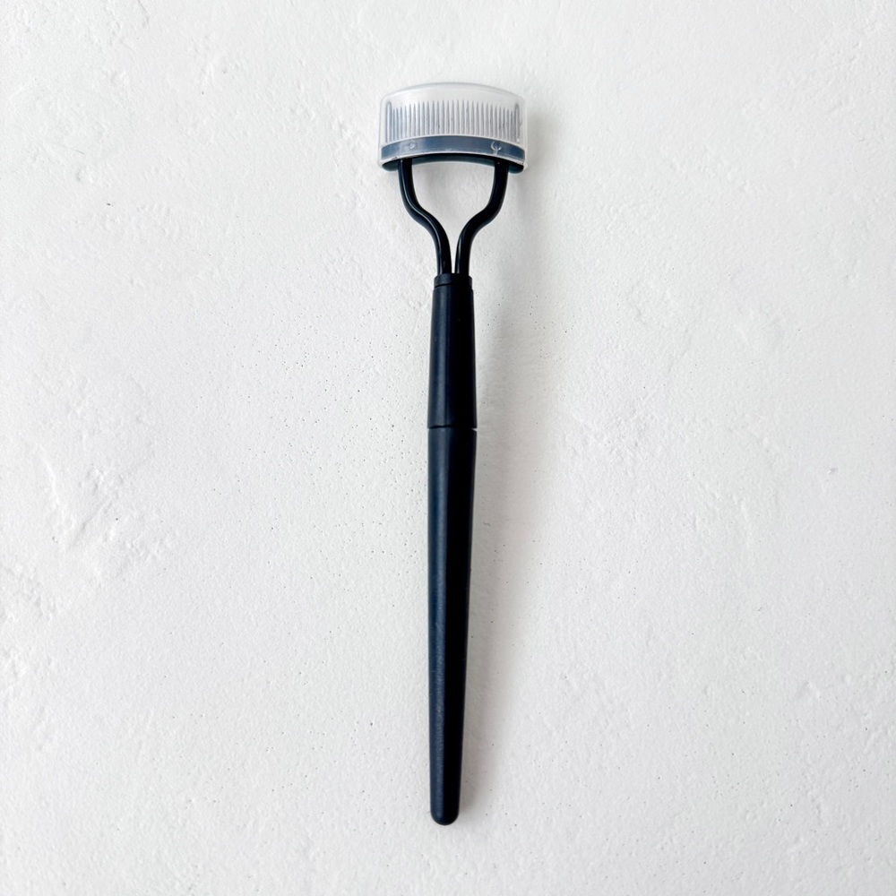 TRAVEL EYELASH SEPARATOR